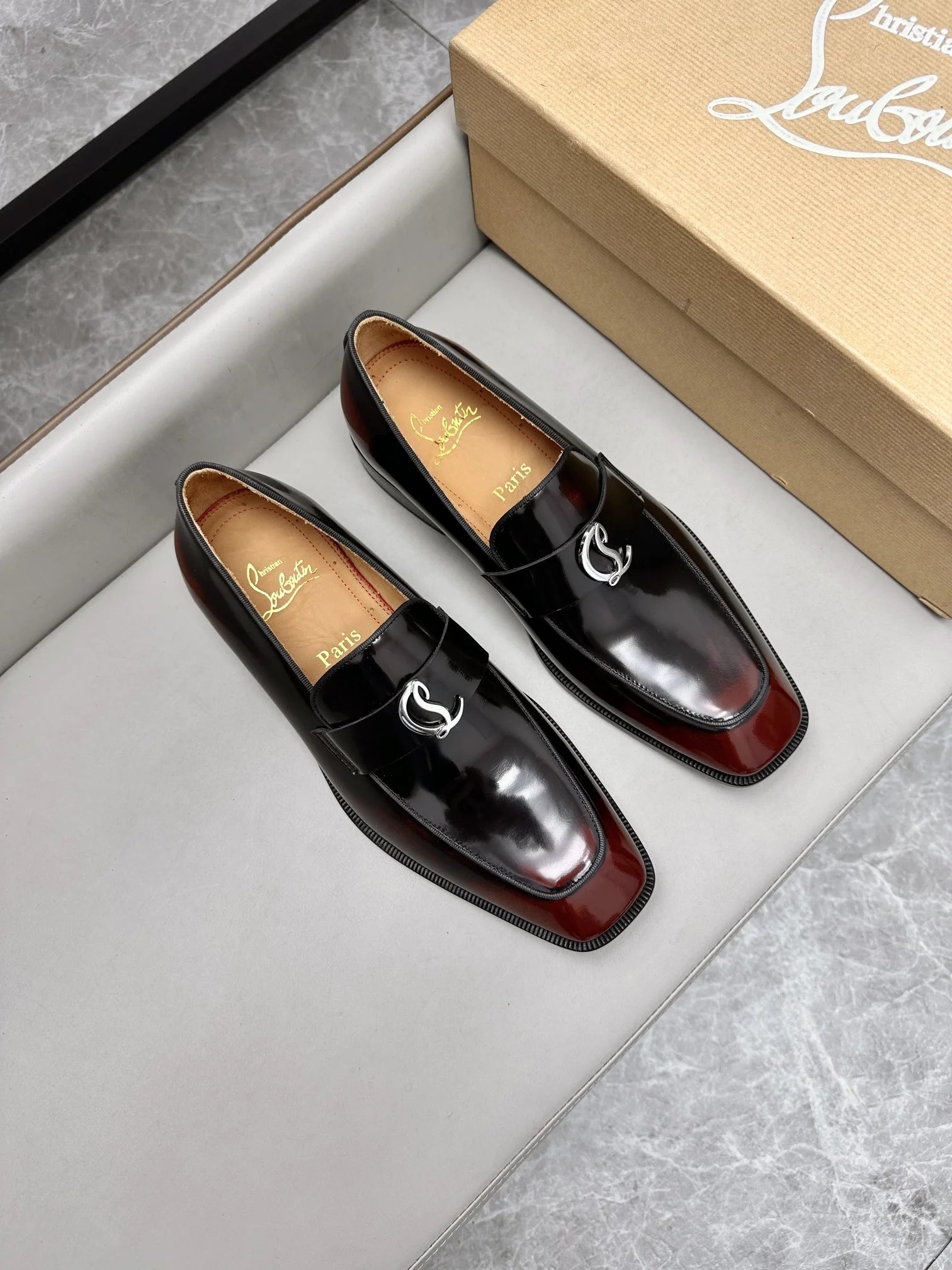 Christian Louboutin Leather Shoes C11 Square-Toe Dress — 23