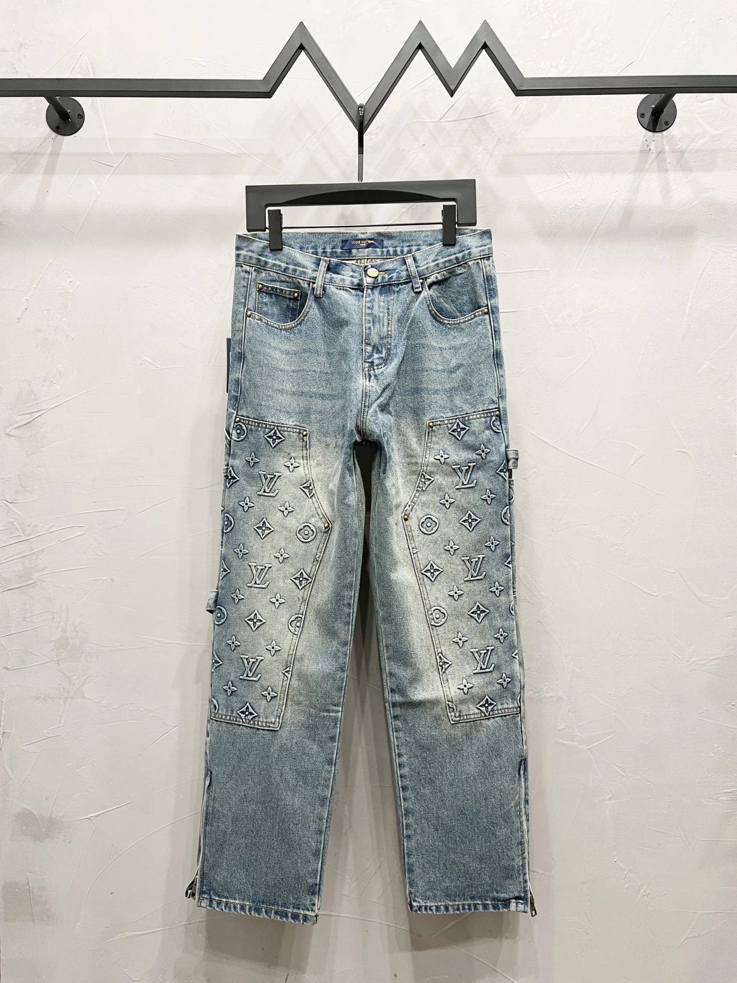 Louis Vuitton Jeans Monogram Denim — 18