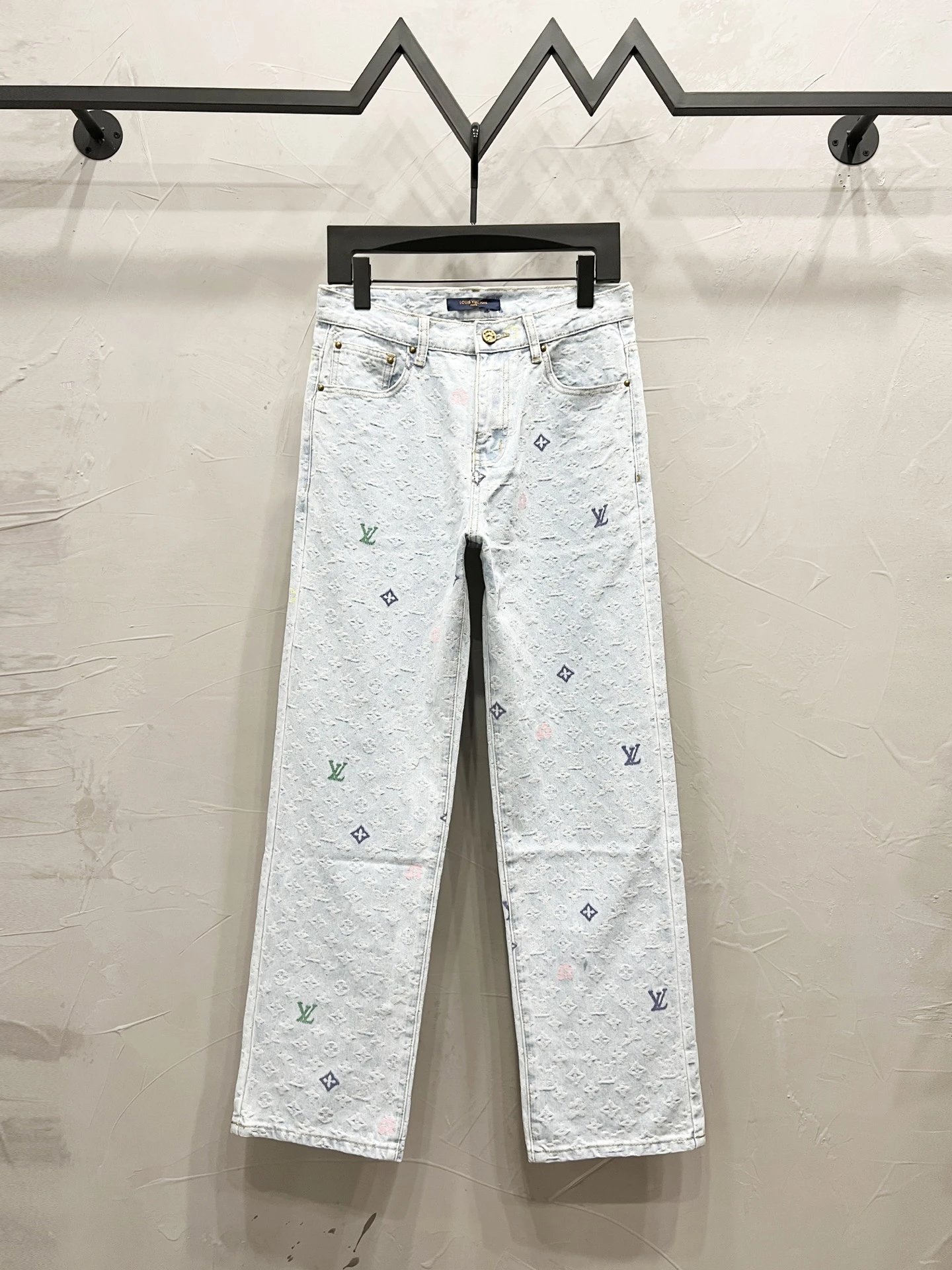 Louis Vuitton Jeans Monogram Denim — 21