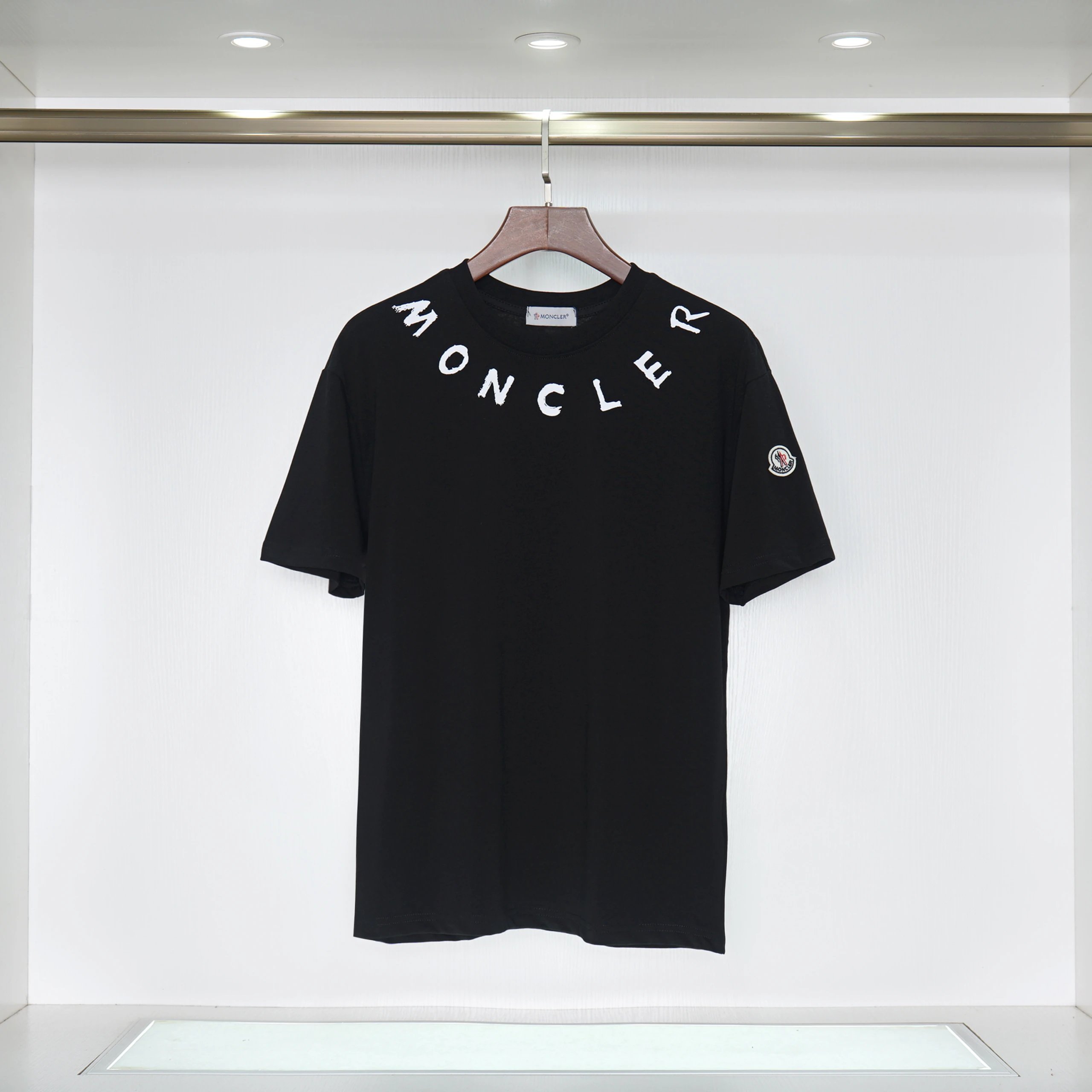 Moncler T-Shirts 1952 Logo Print — 28