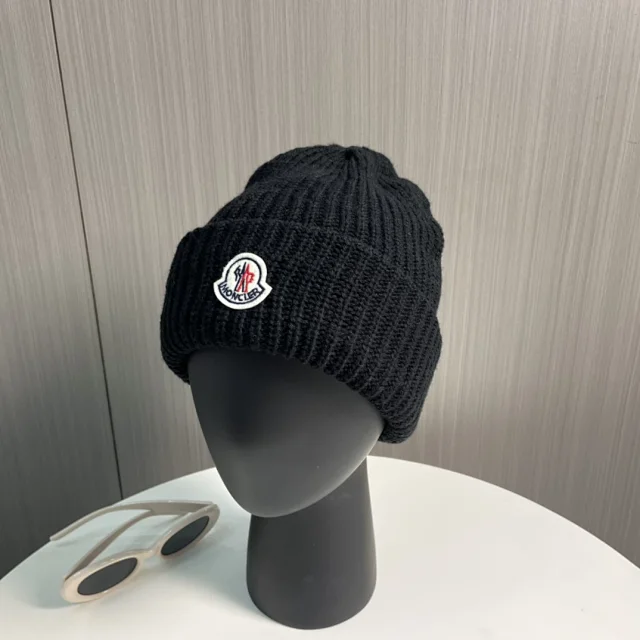 Moncler Hats Rib-Knit Cuffed Beanie product detail image 1