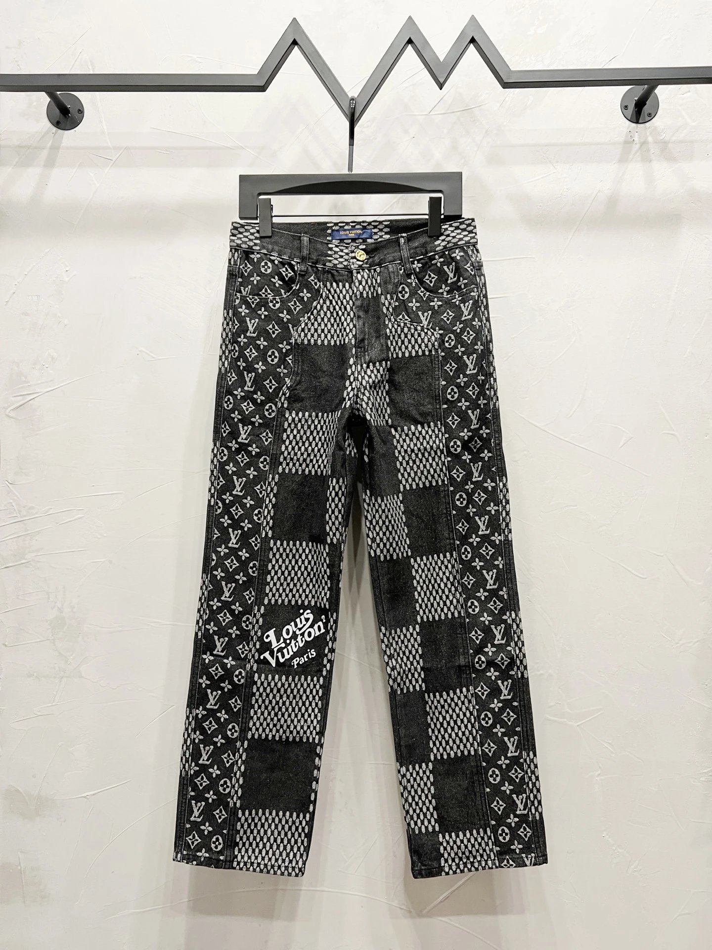Louis Vuitton Jeans Monogram Denim — 17