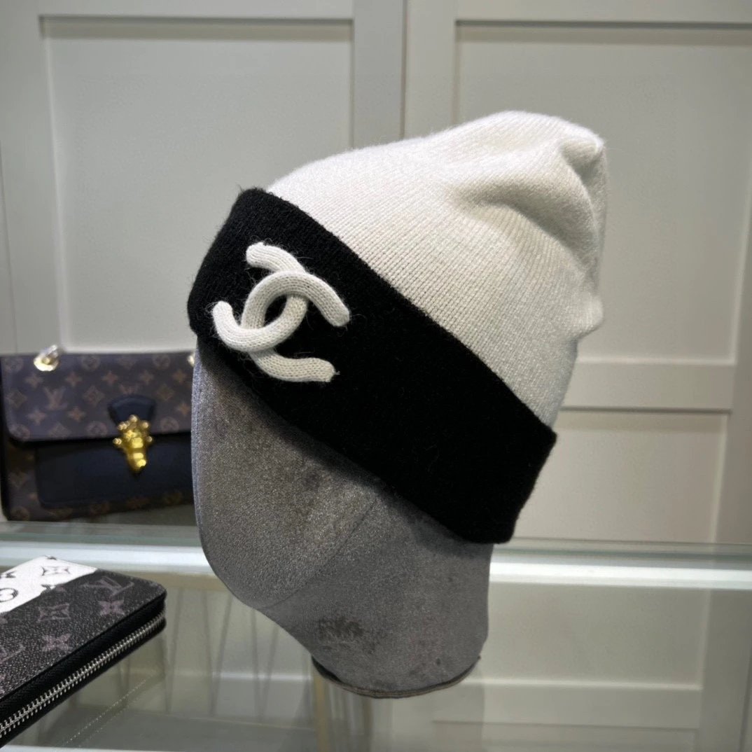 Moncler Hats Rib-Knit Cuffed Beanie — 19