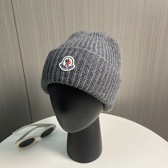 Moncler Hats Rib-Knit Cuffed Beanie product detail image 4
