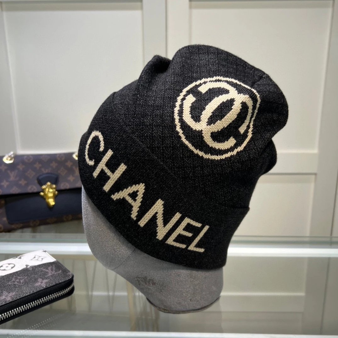 Gucci Hats GG Monogram Striped Cuff Knit Beanie — 09