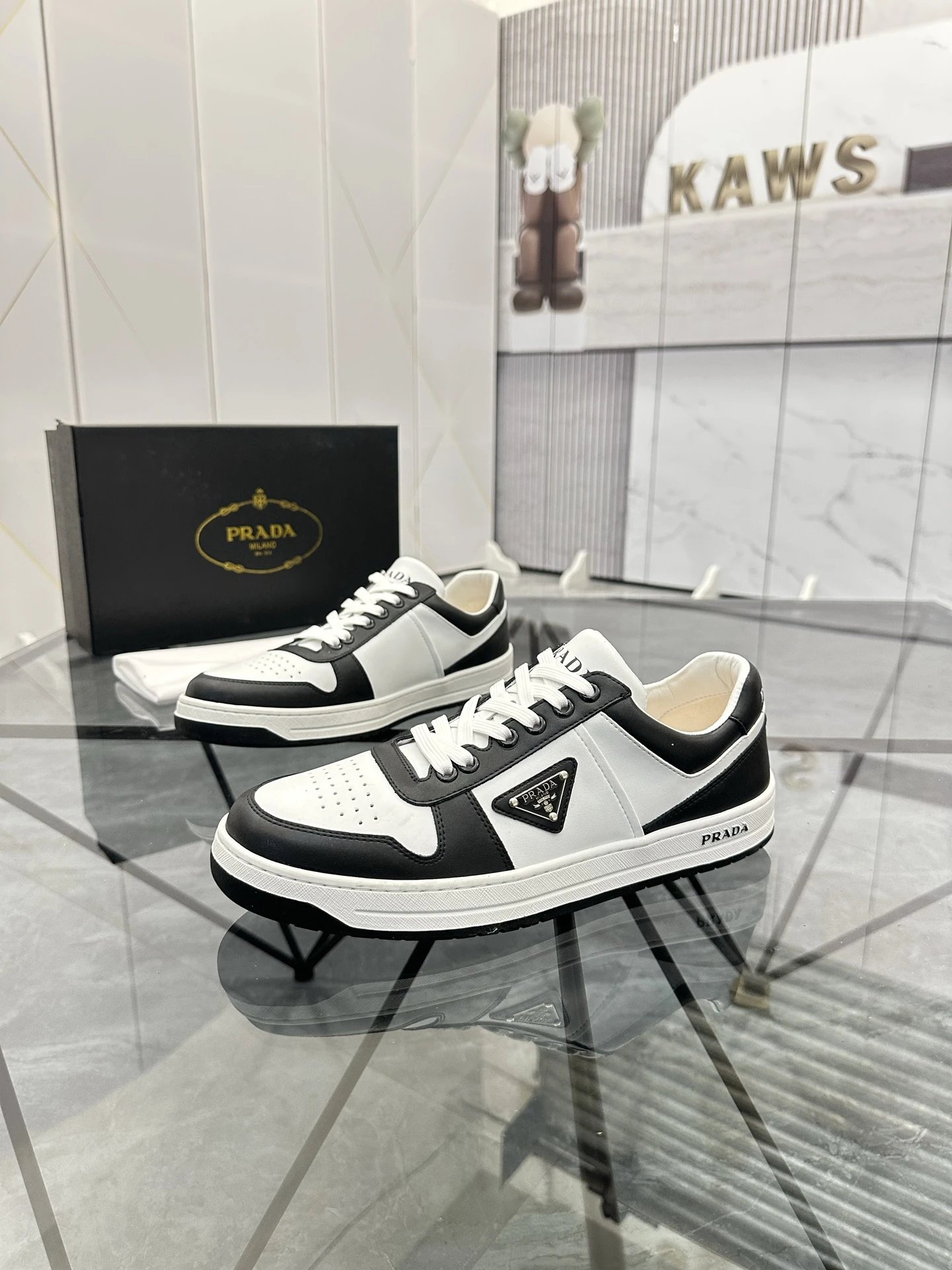 Prada Sneakers Low-Top Triangle Logo image 7