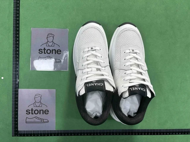 Chanel Sneakers Metallic mesh low-top with interlocking CC logo product detail image 9