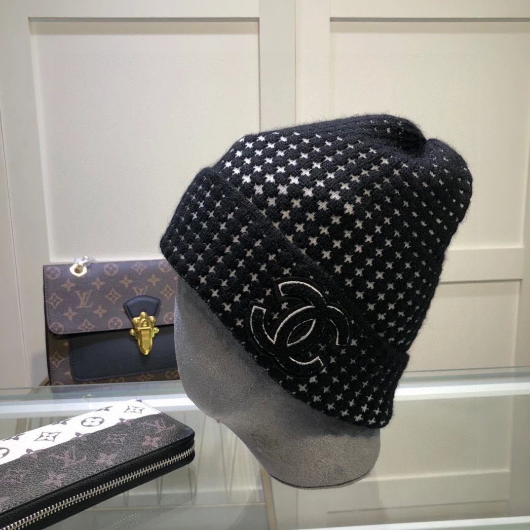 Moncler Hats Rib-Knit Cuffed Beanie — 34