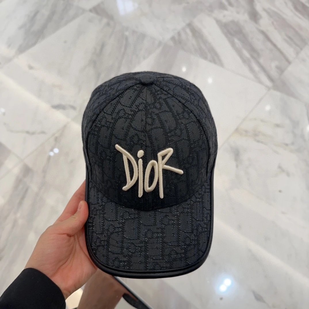 Dior Hats Oblique monogram baseball cap with embroidered logo and compass badge — 07