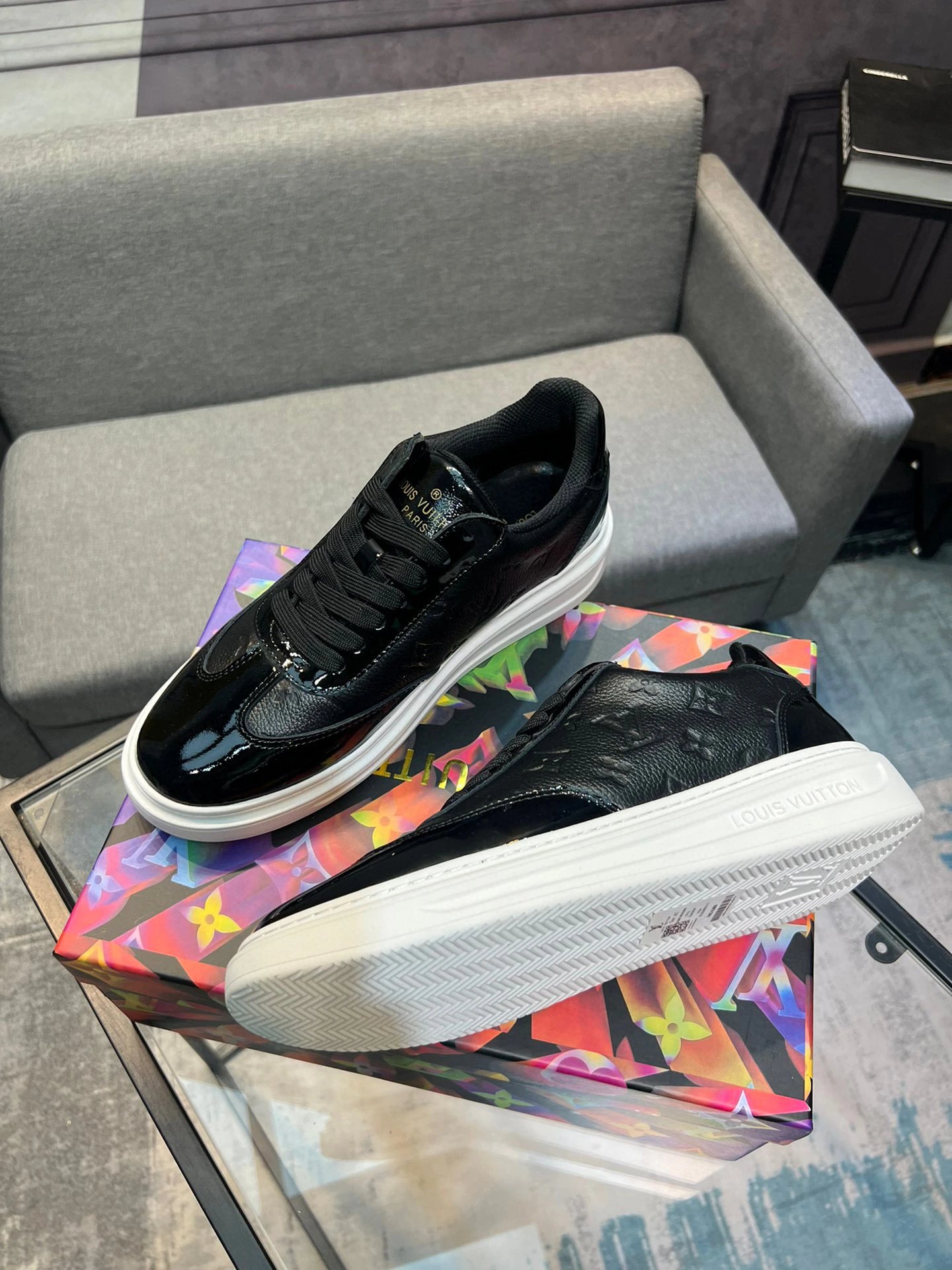 Louis Vuitton Sneakers Low-Top Lace-Up Monogram — 16