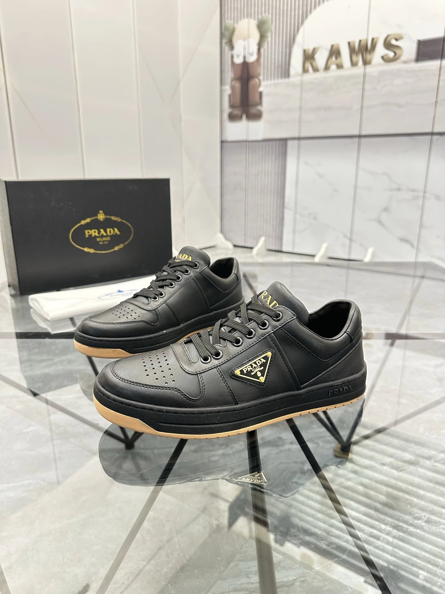 Prada Sneakers Low-Top Triangle Logo — 06