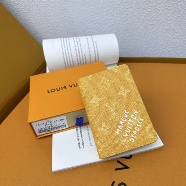 Louis Vuitton Marque L.Vuitton Depcsee Yellow Leather Passport Cover Wallets - 1