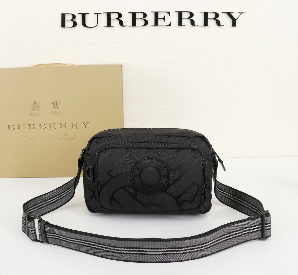 Burberry Check-pattern card holder product image