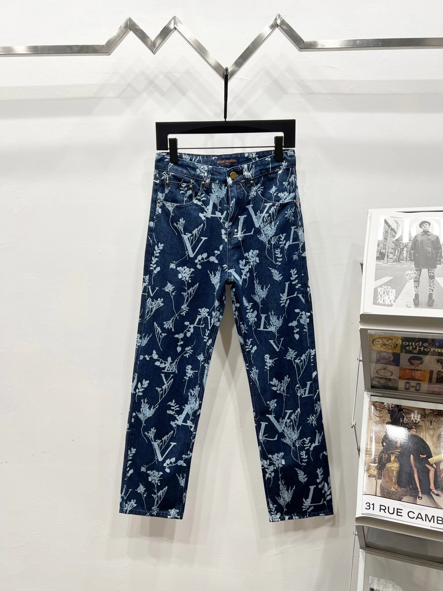 Louis Vuitton Jeans Monogram Denim — 08