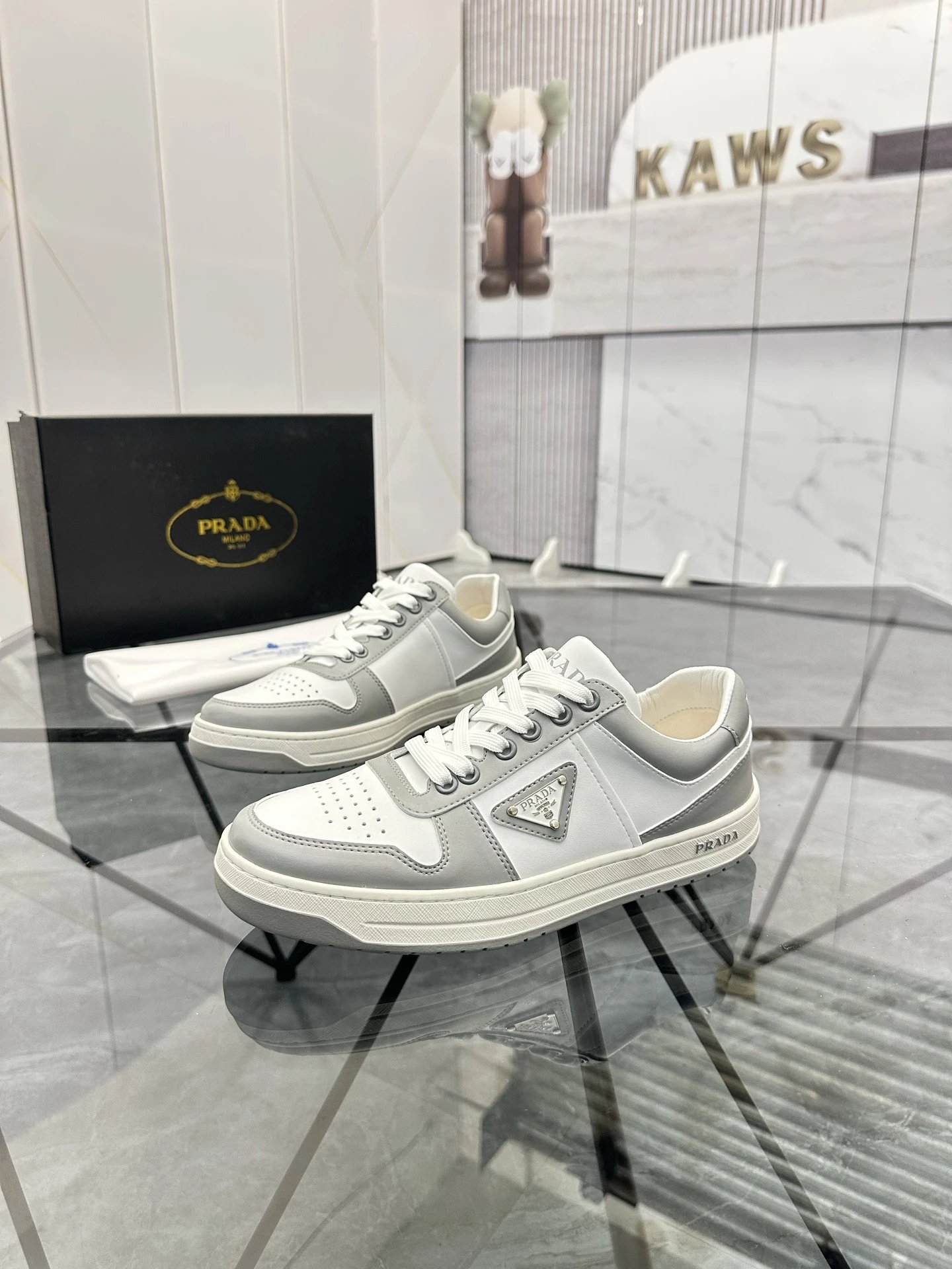 Prada Sneakers Low-Top Triangle Logo image 10