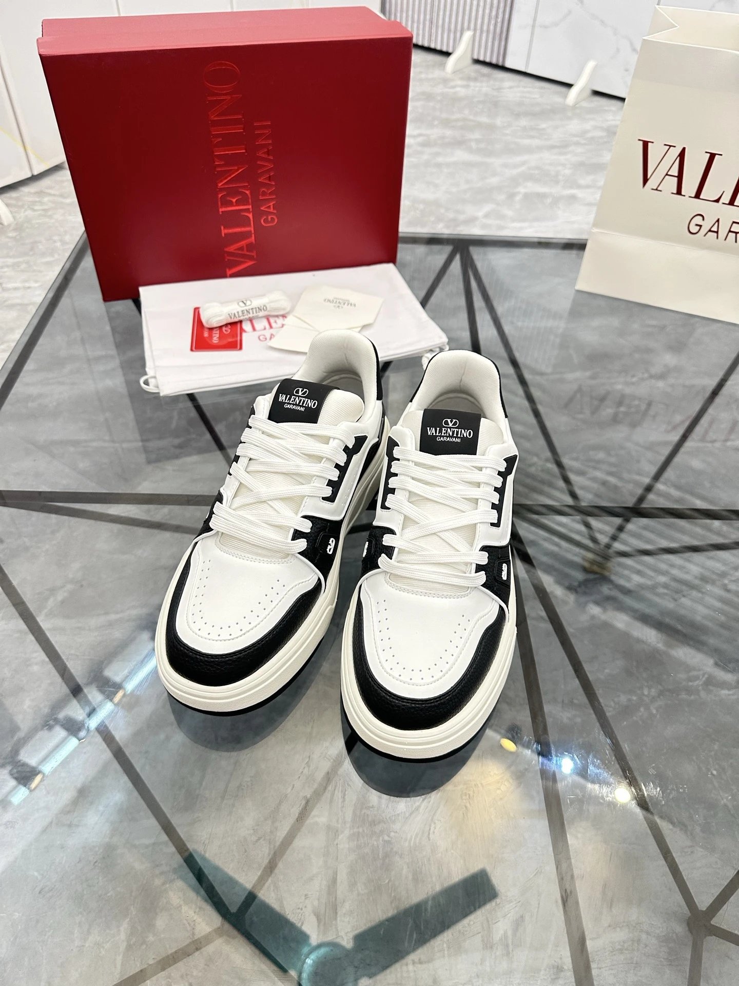 Valentino Garavani Sneakers Low-top chunky — 03