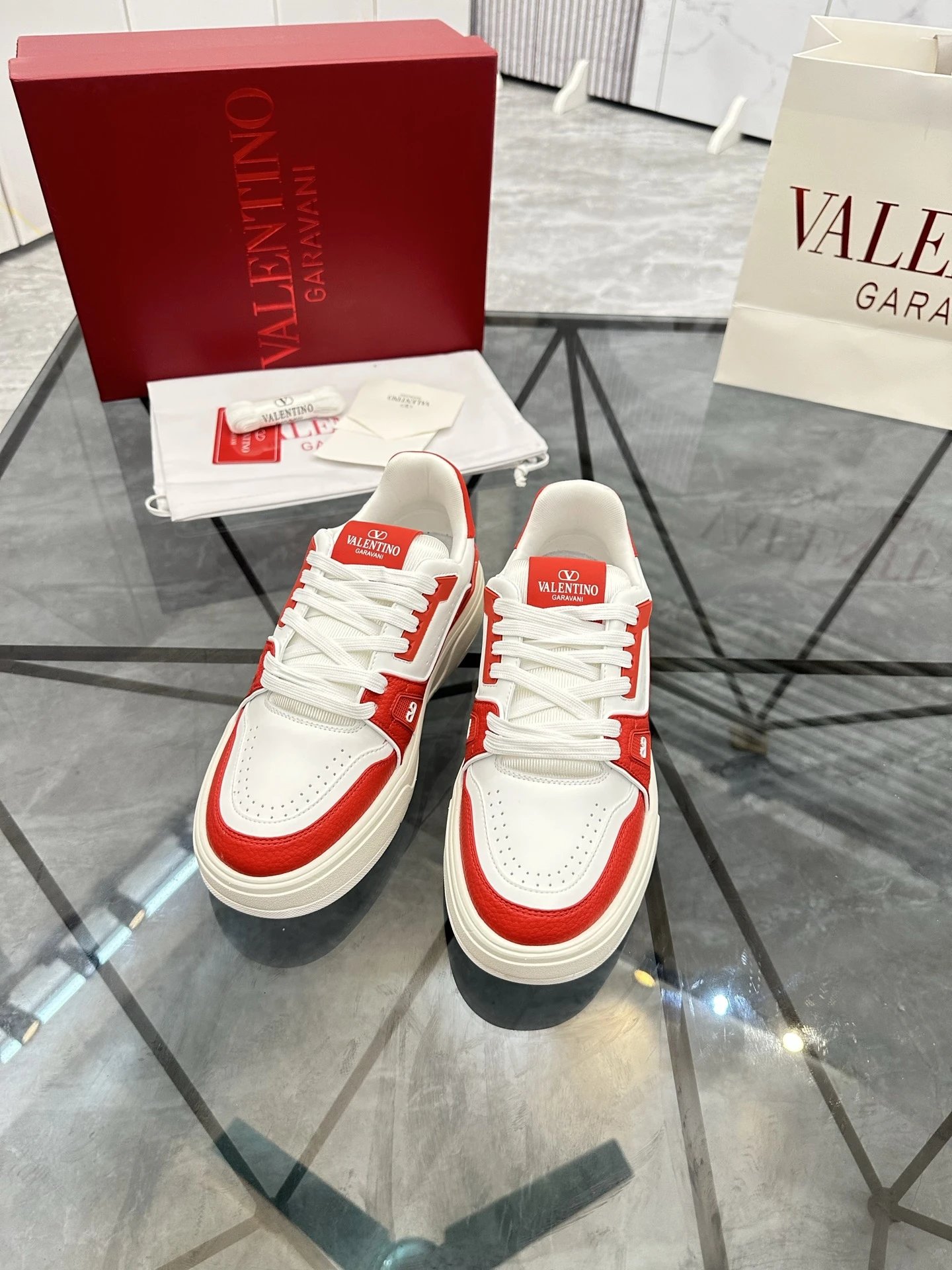 Valentino Garavani Sneakers Low-top chunky — 04