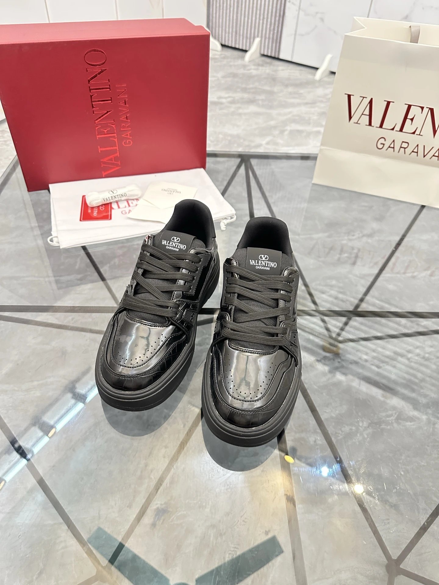 Valentino Garavani Sneakers Low-top chunky — 13