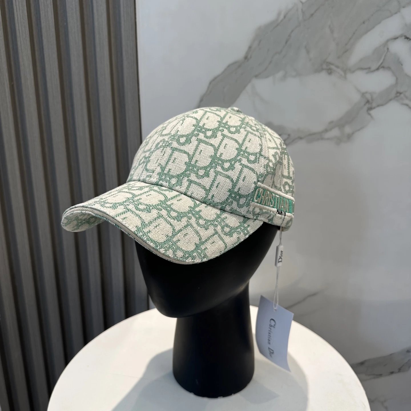 Dior Hats Oblique monogram baseball cap with embroidered logo and compass badge — 30