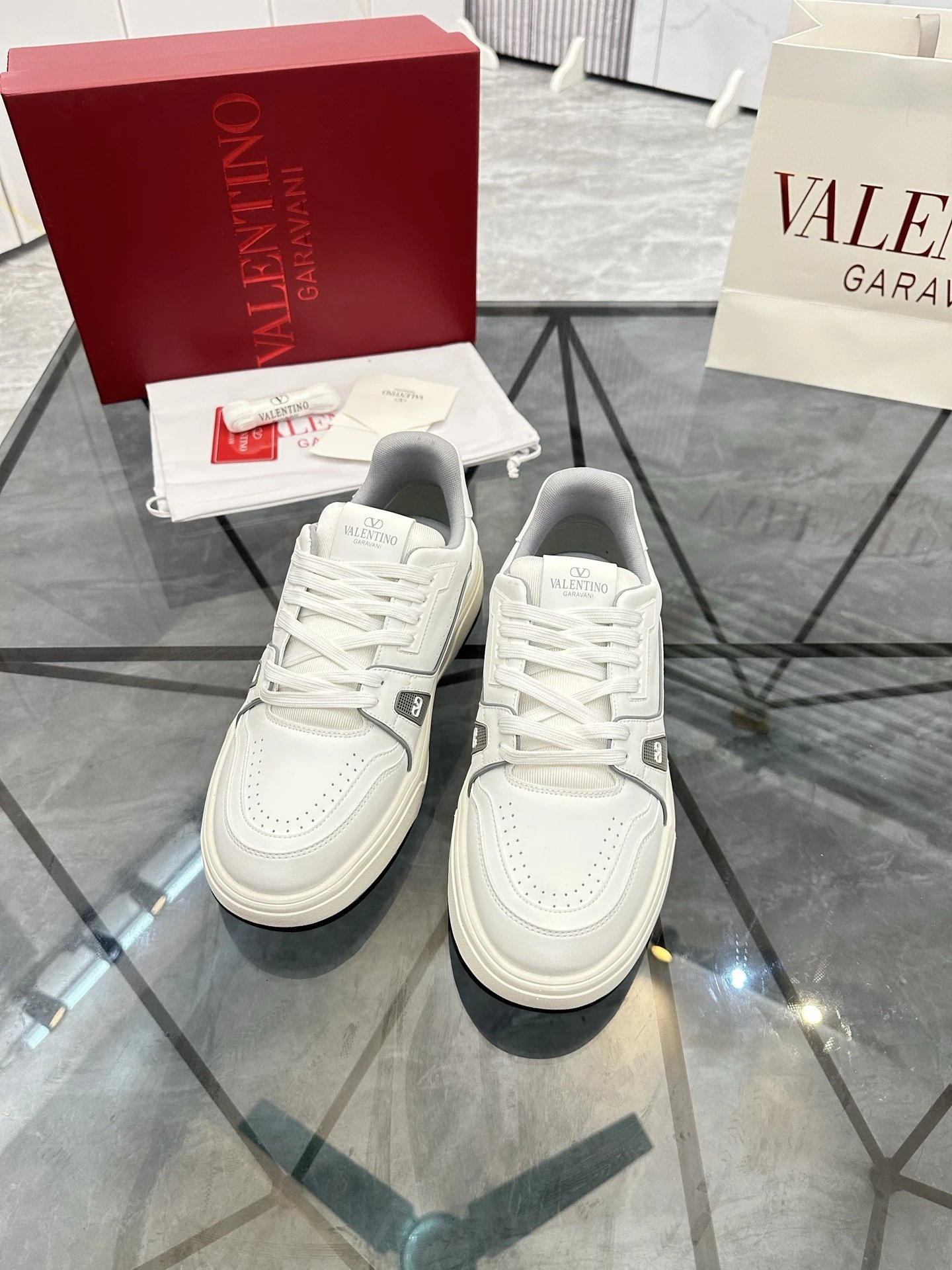 Valentino Garavani Sneakers Low-top chunky — 05