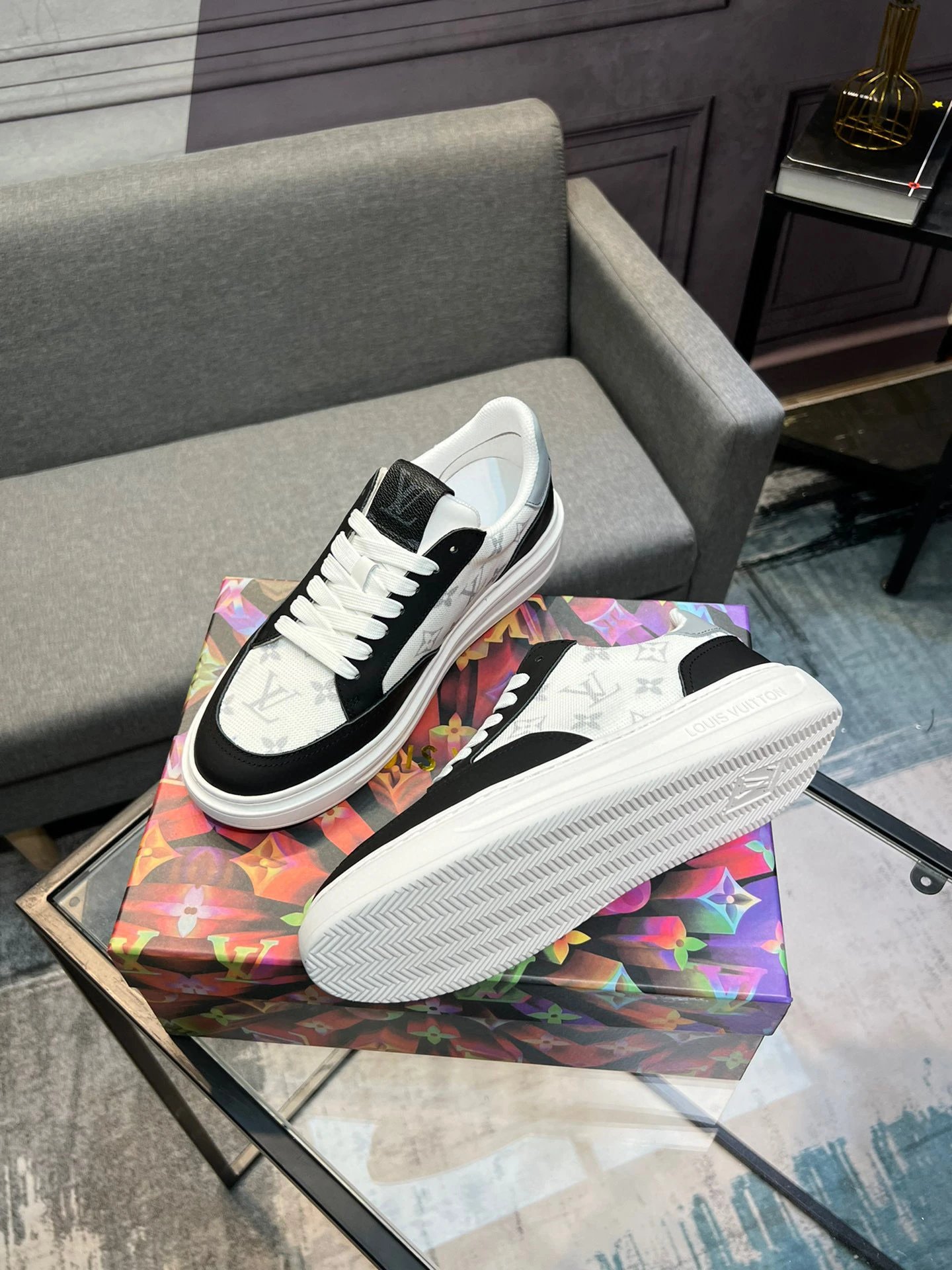 Louis Vuitton Sneakers Low-Top Lace-Up Monogram — 11