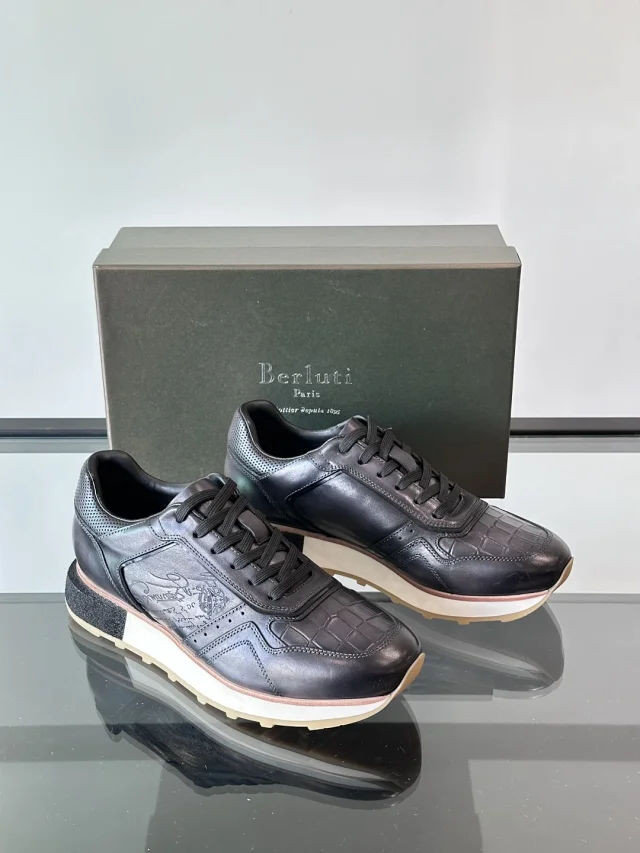 Berluti Sneakers Low-Top Leather with Perforated Panels product detail image 2