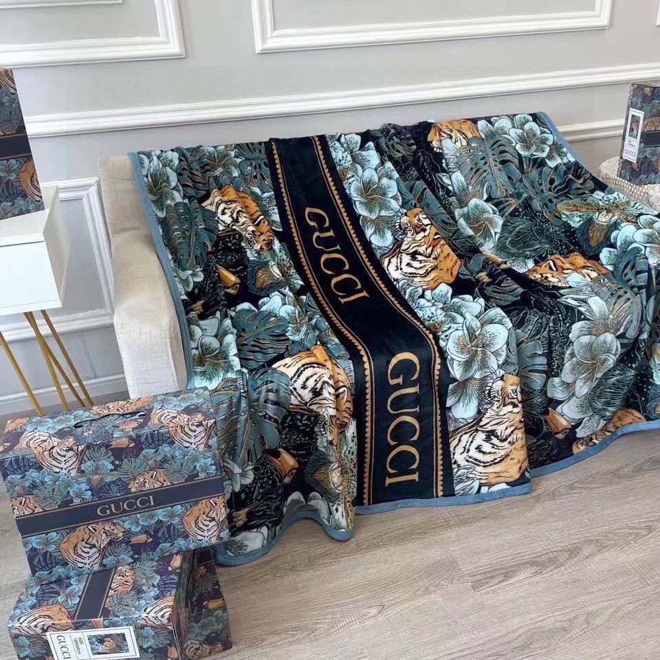 Louis Vuitton Uncategorized Monogram Fleece Blanket — 29