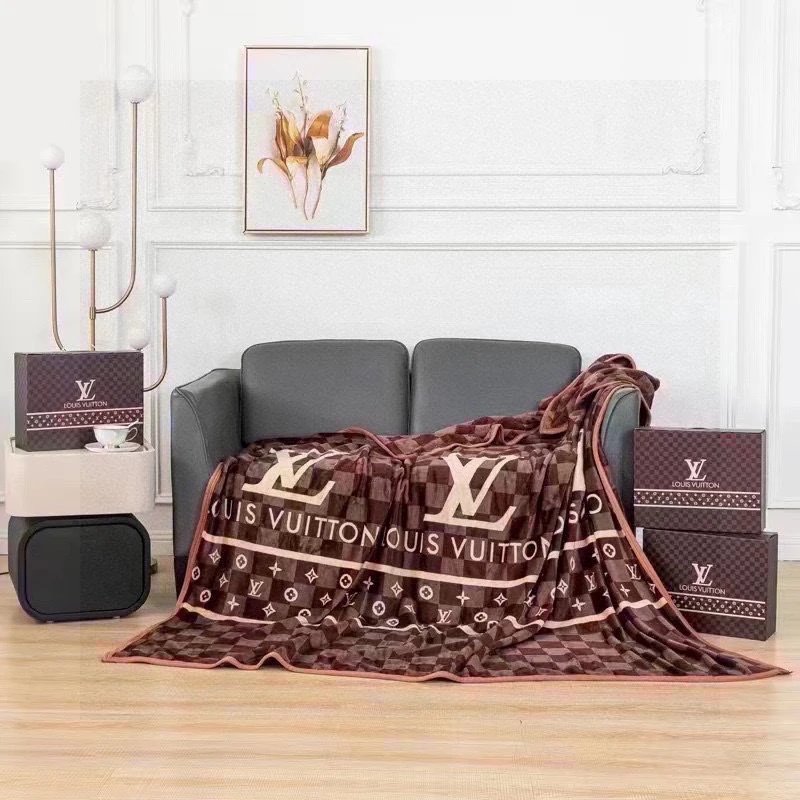 Louis Vuitton Uncategorized Monogram Fleece Blanket — 03