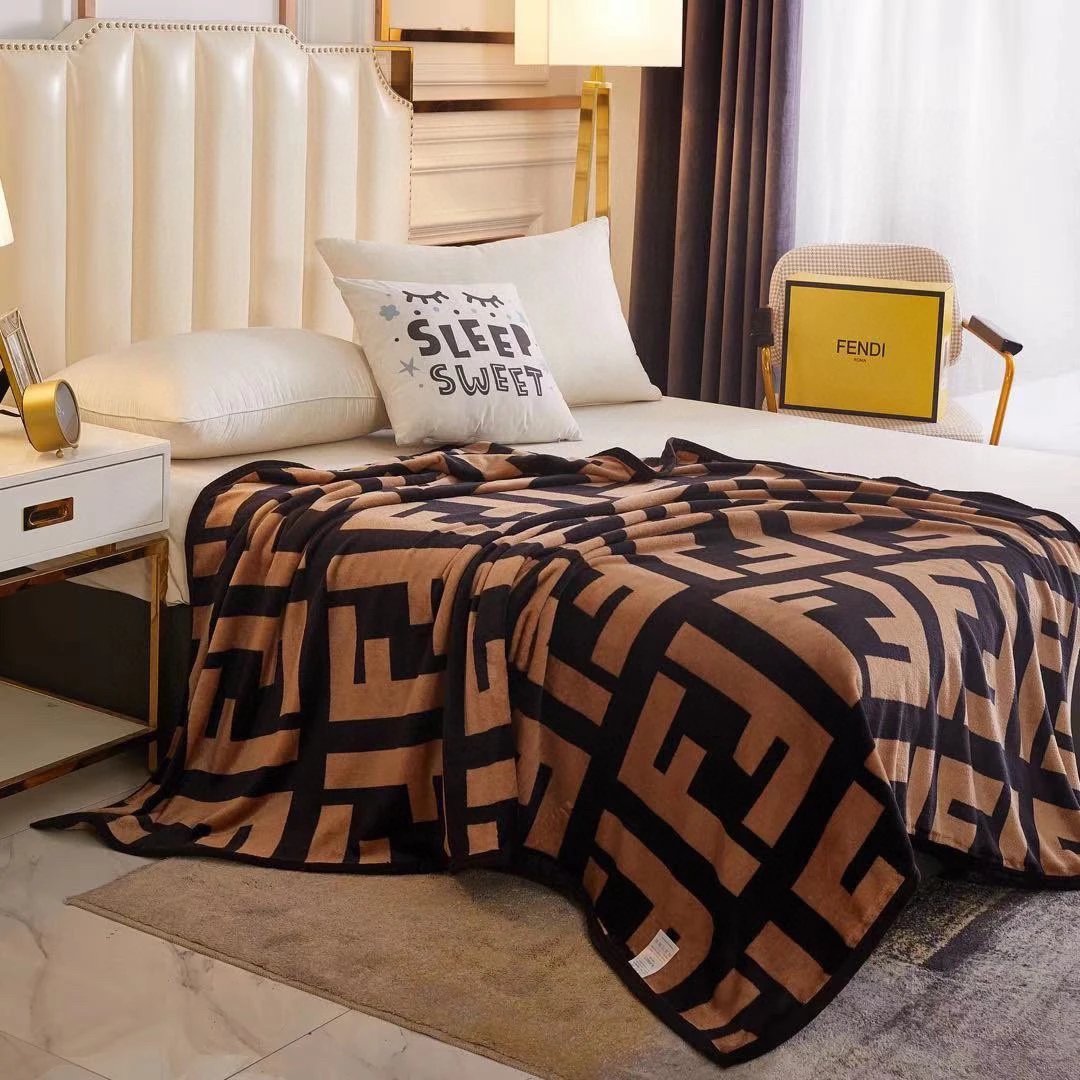 Louis Vuitton Uncategorized Monogram Fleece Blanket image 3