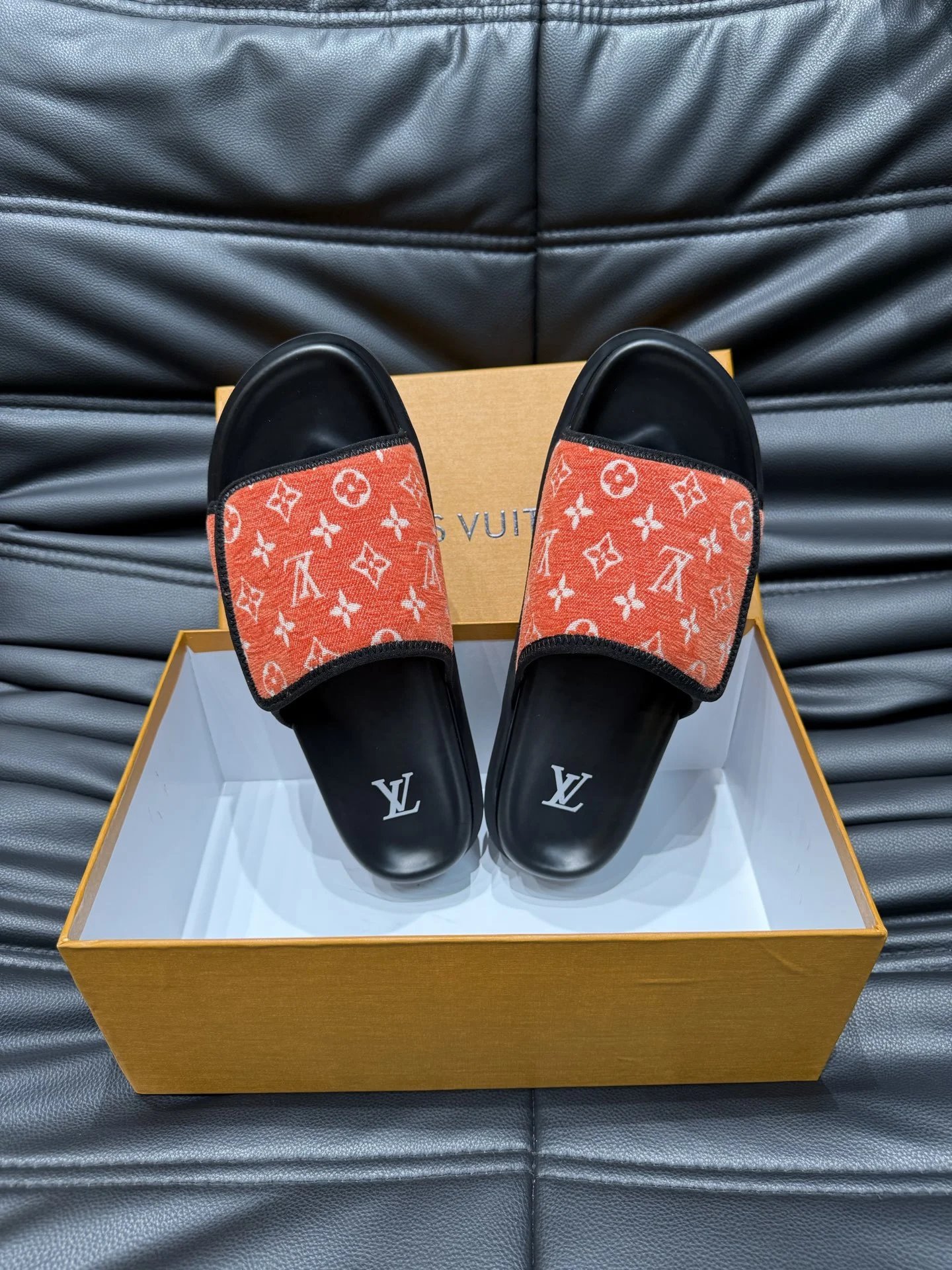 Louis Vuitton Slippers Monogram Slide image 6