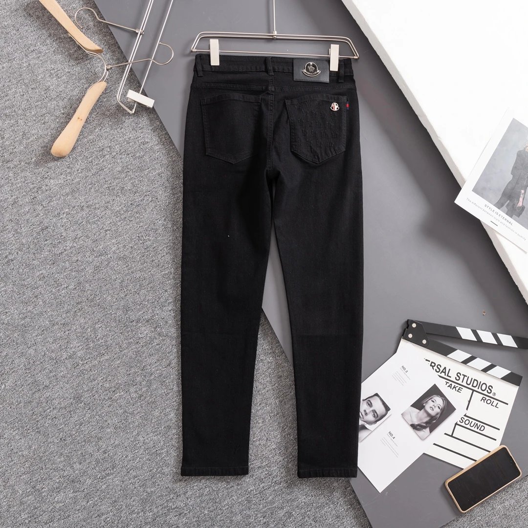 Moncler Jeans Straight-leg logo-patch image 8