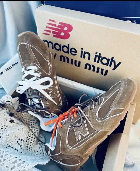 New Balance x MMY 990v3 Beige Sneakers - 4