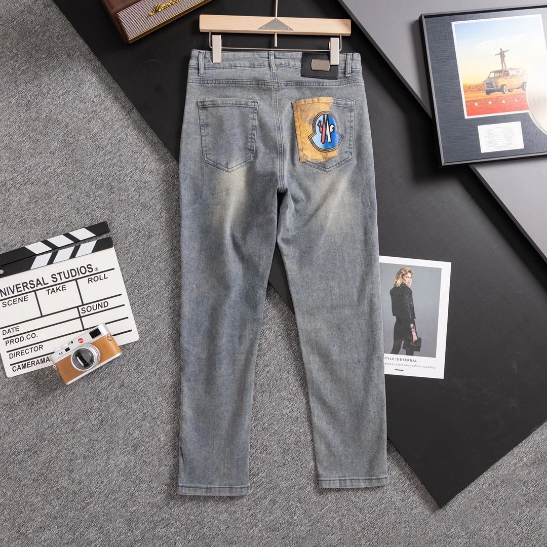 Moncler Jeans Straight-leg logo-patch — 08