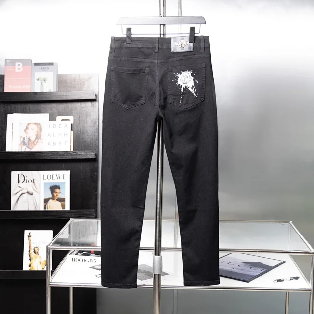 Moncler Jeans Straight-leg logo-patch product detail image 4