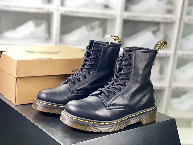 Dr. Martens Boots 8-eye lace-up ankle with yellow welt stitching product detail image 6