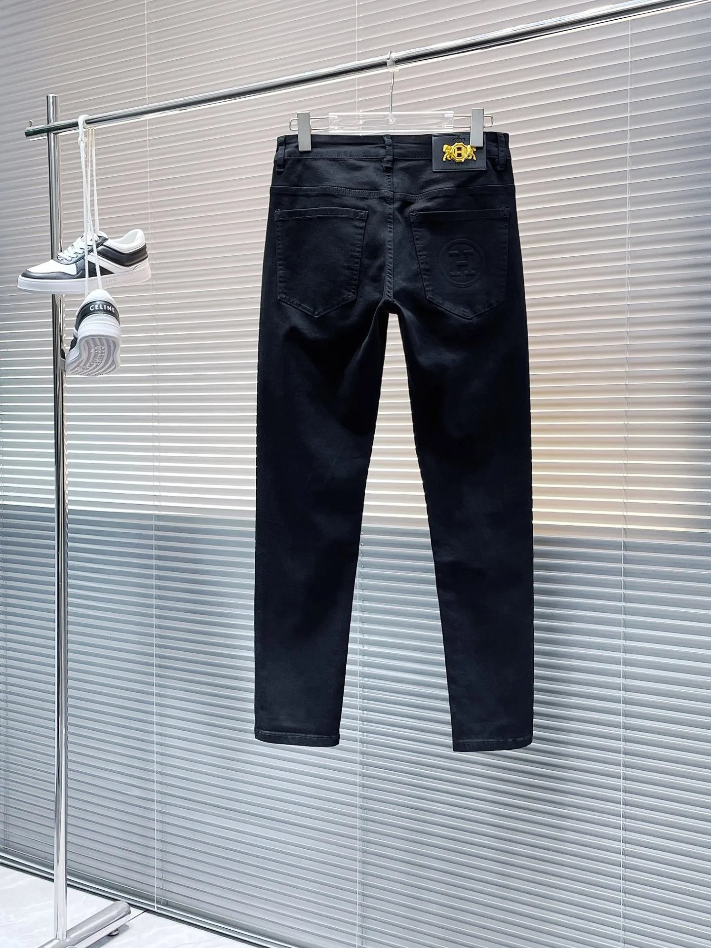Louis Vuitton Jeans Monogram Denim — 37