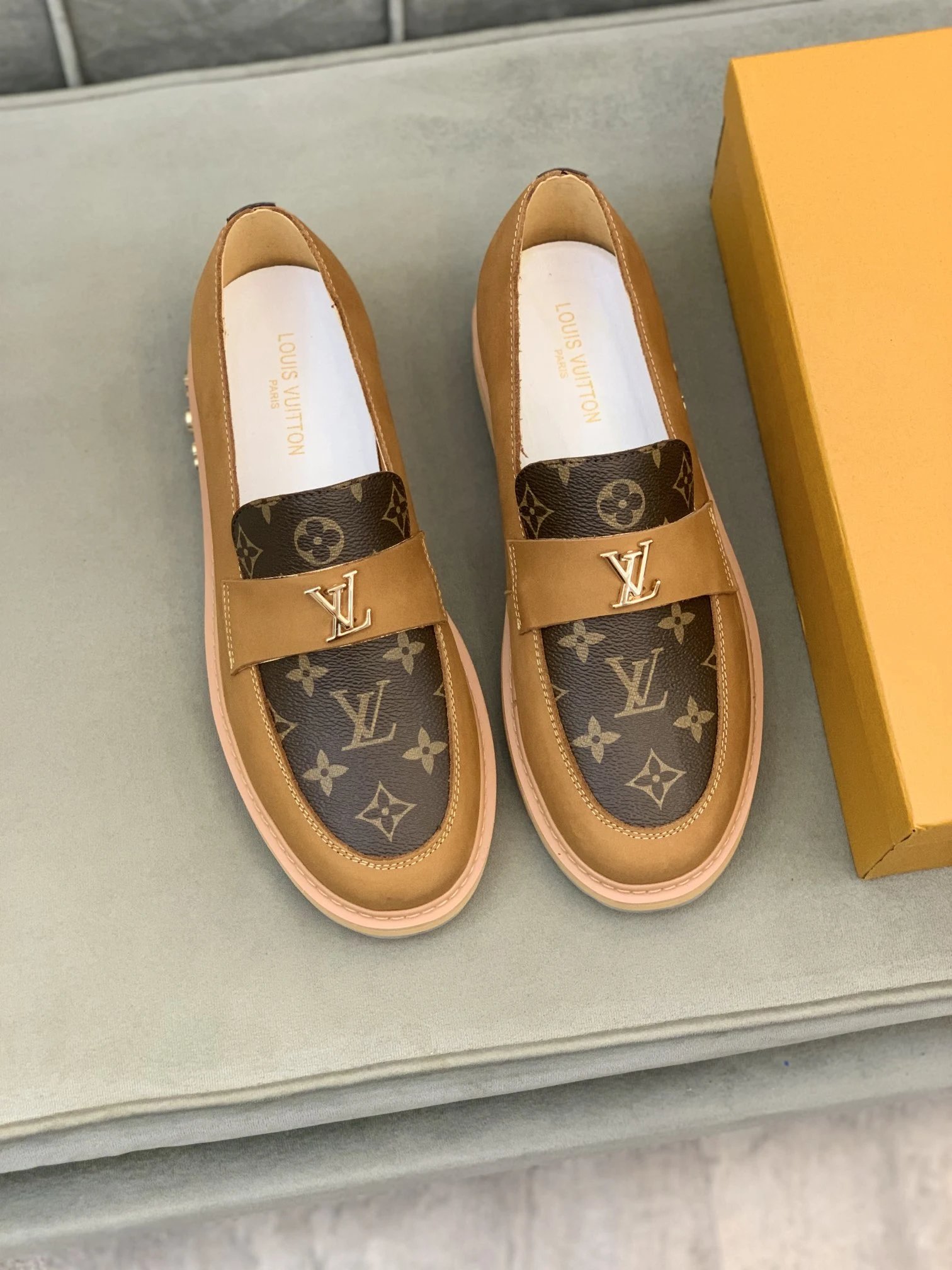 Louis Vuitton Leather Shoes Monogram loafers — 08