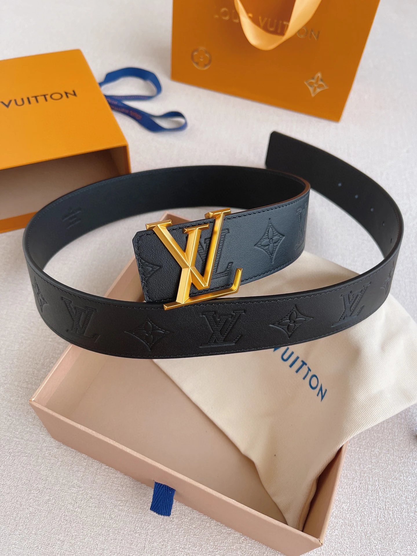 Louis Vuitton Belts LV buckle monogram belt — 08