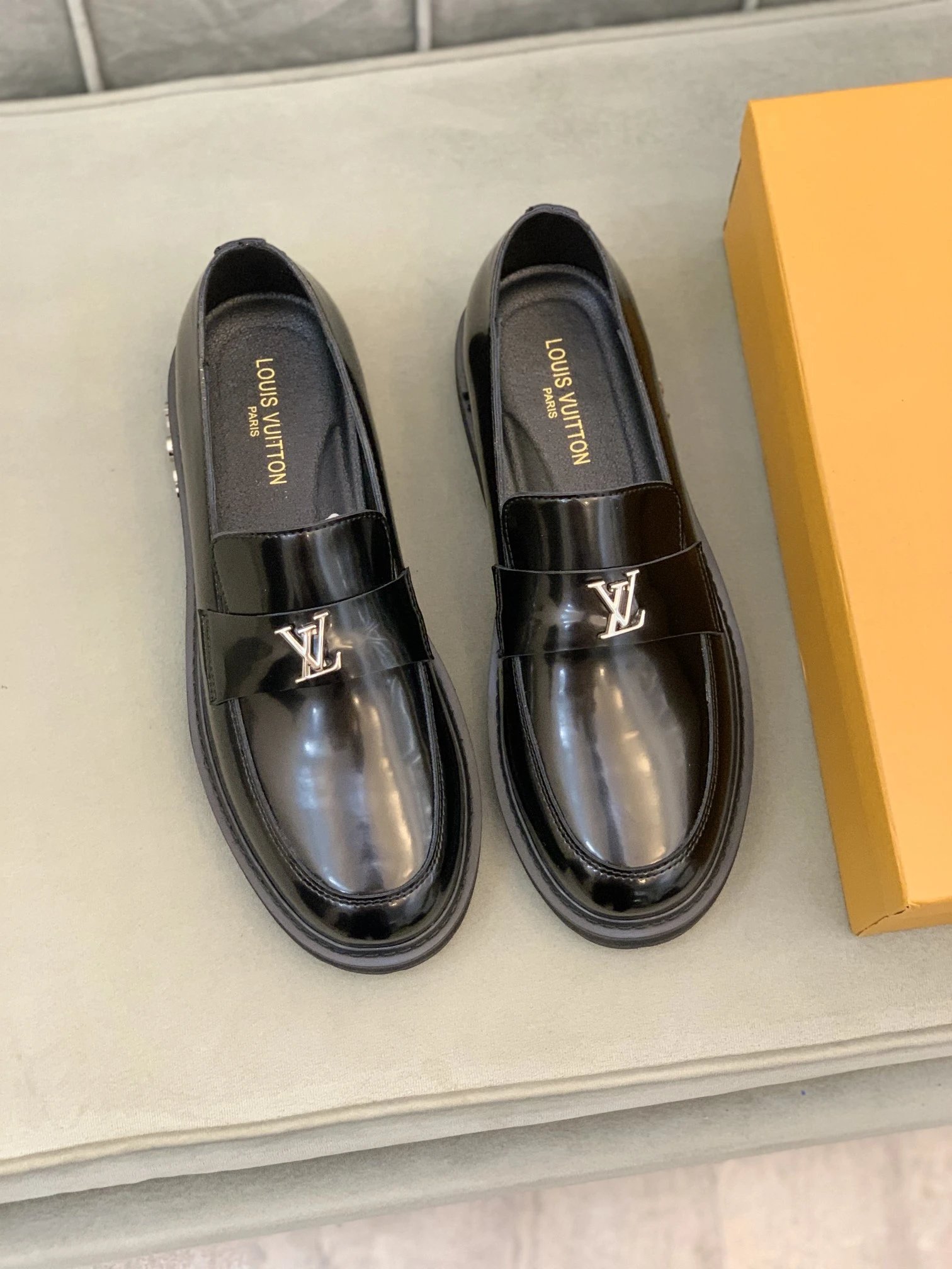 Louis Vuitton Leather Shoes Monogram loafers — 07