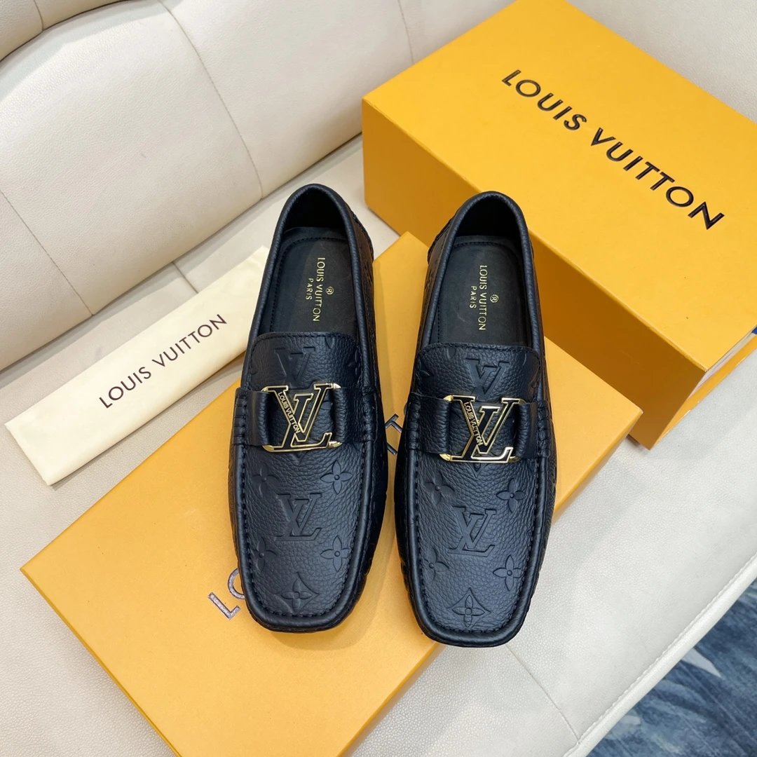 Louis Vuitton Leather Shoes Monogram loafers — 31