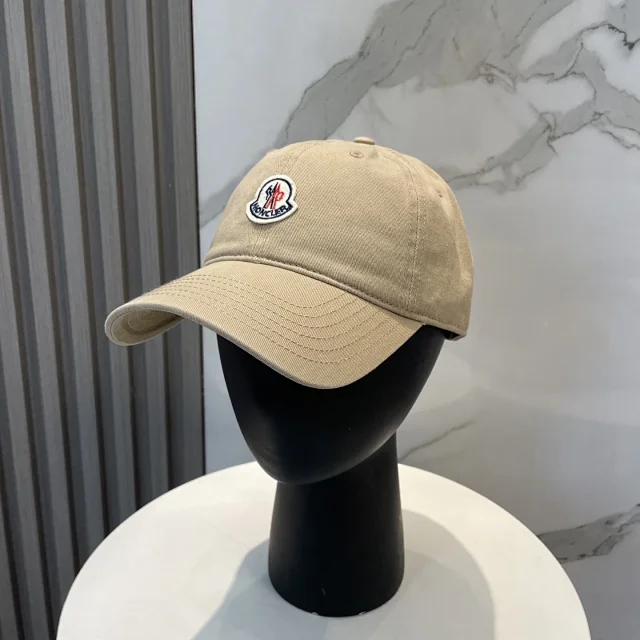 Moncler Hats Logo-patch baseball cap with contrast curved brim product detail image 9