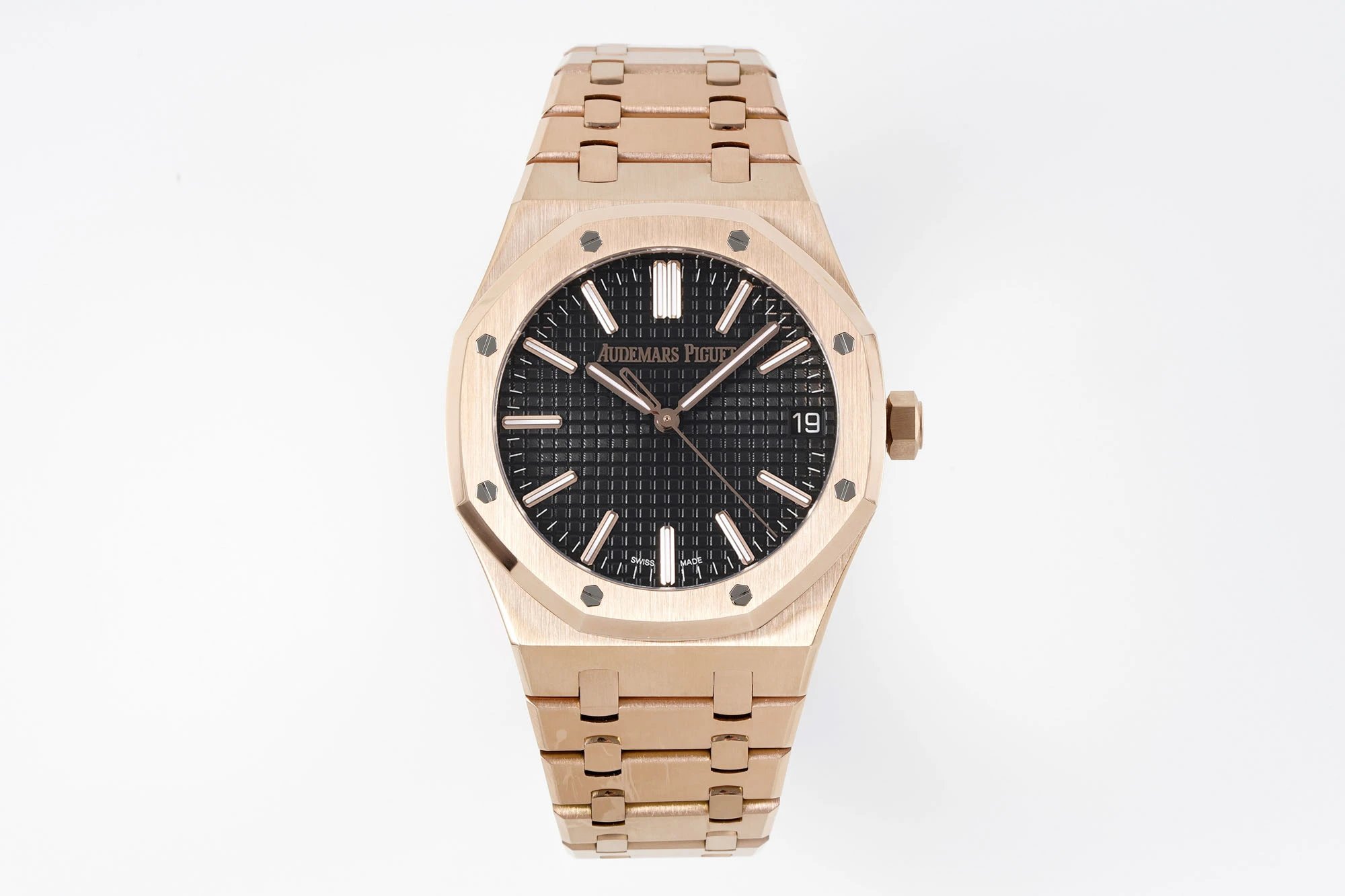 Audemars Piguet Watches Octagonal-bezel with textured dials — 32