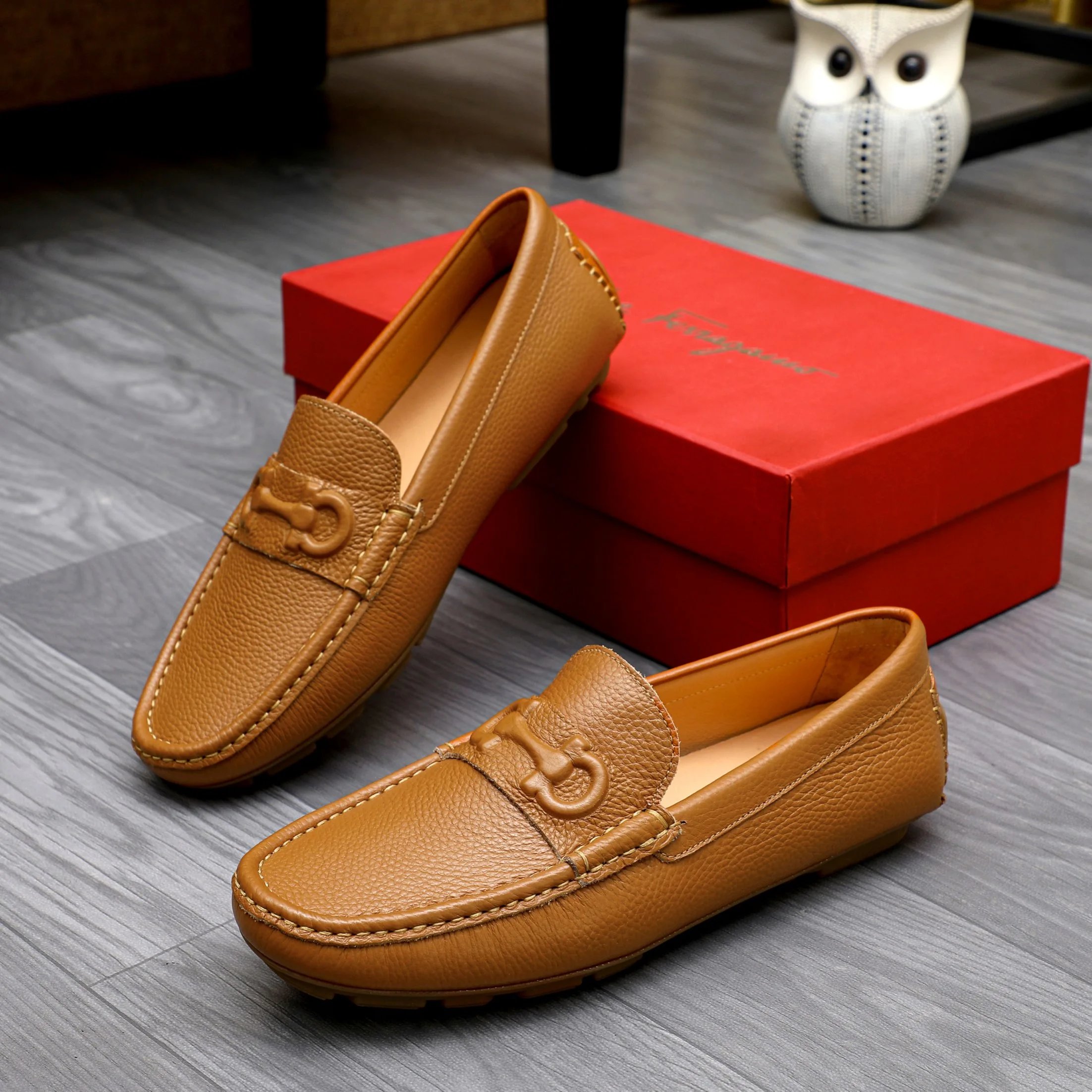 Salvatore Ferragamo Leather Shoes Men's loafers with metal Gancini-style hardware — 05