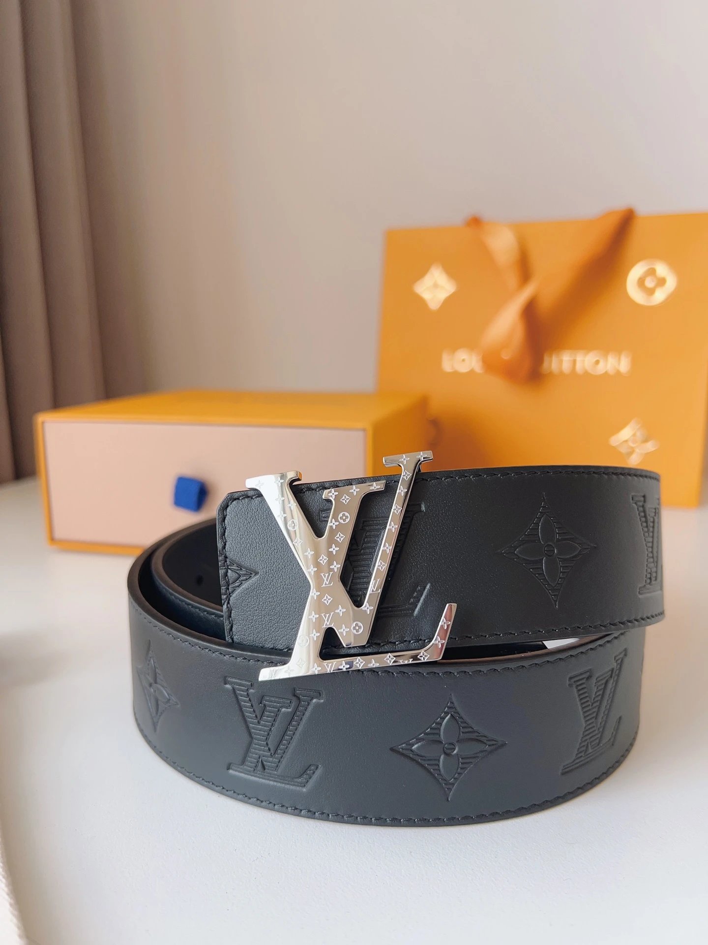 Louis Vuitton Belts LV buckle monogram belt — 28