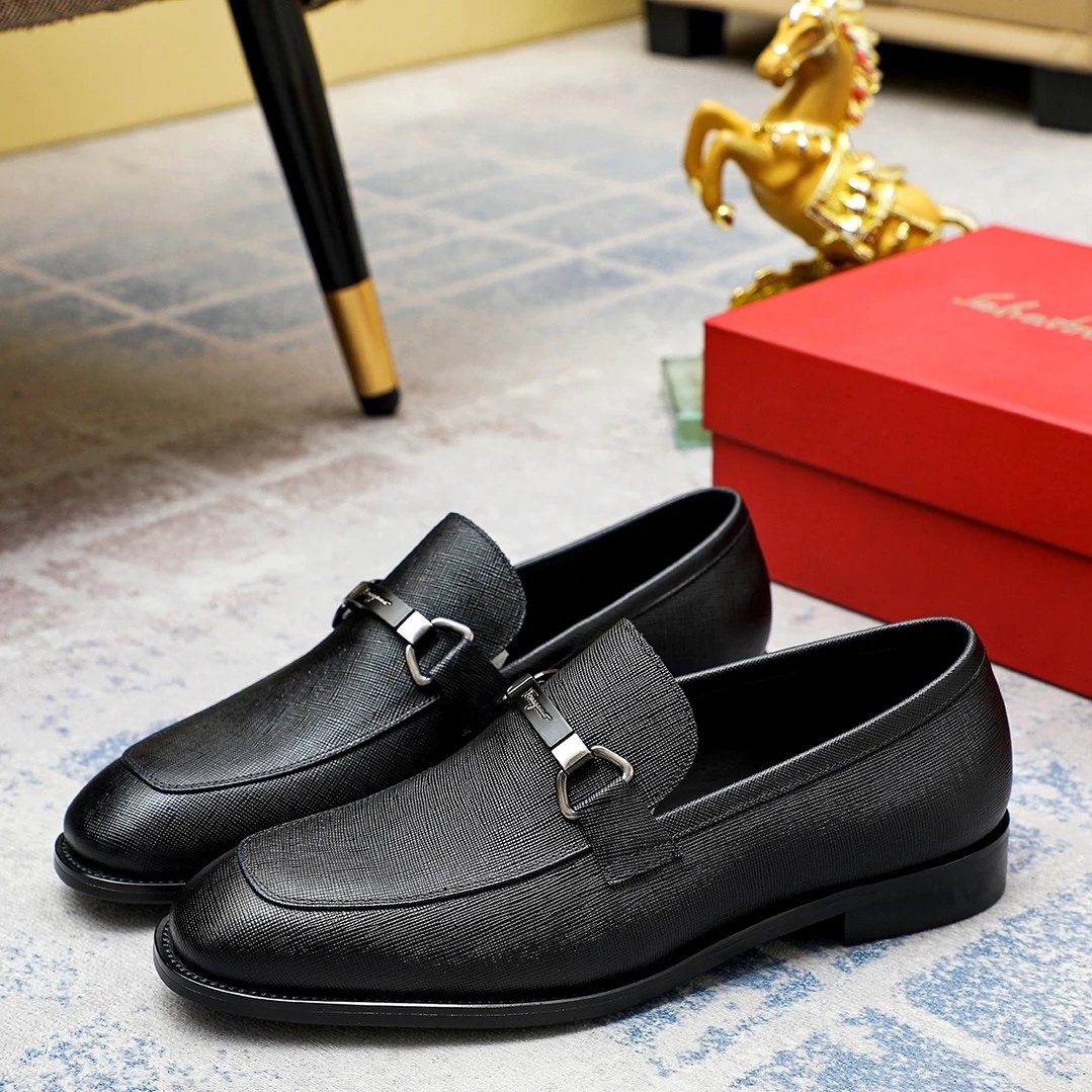 Salvatore Ferragamo Leather Shoes Men's loafers with metal Gancini-style hardware — 18