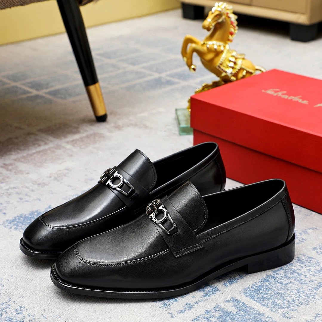 Salvatore Ferragamo Leather Shoes Men's loafers with metal Gancini-style hardware — 19
