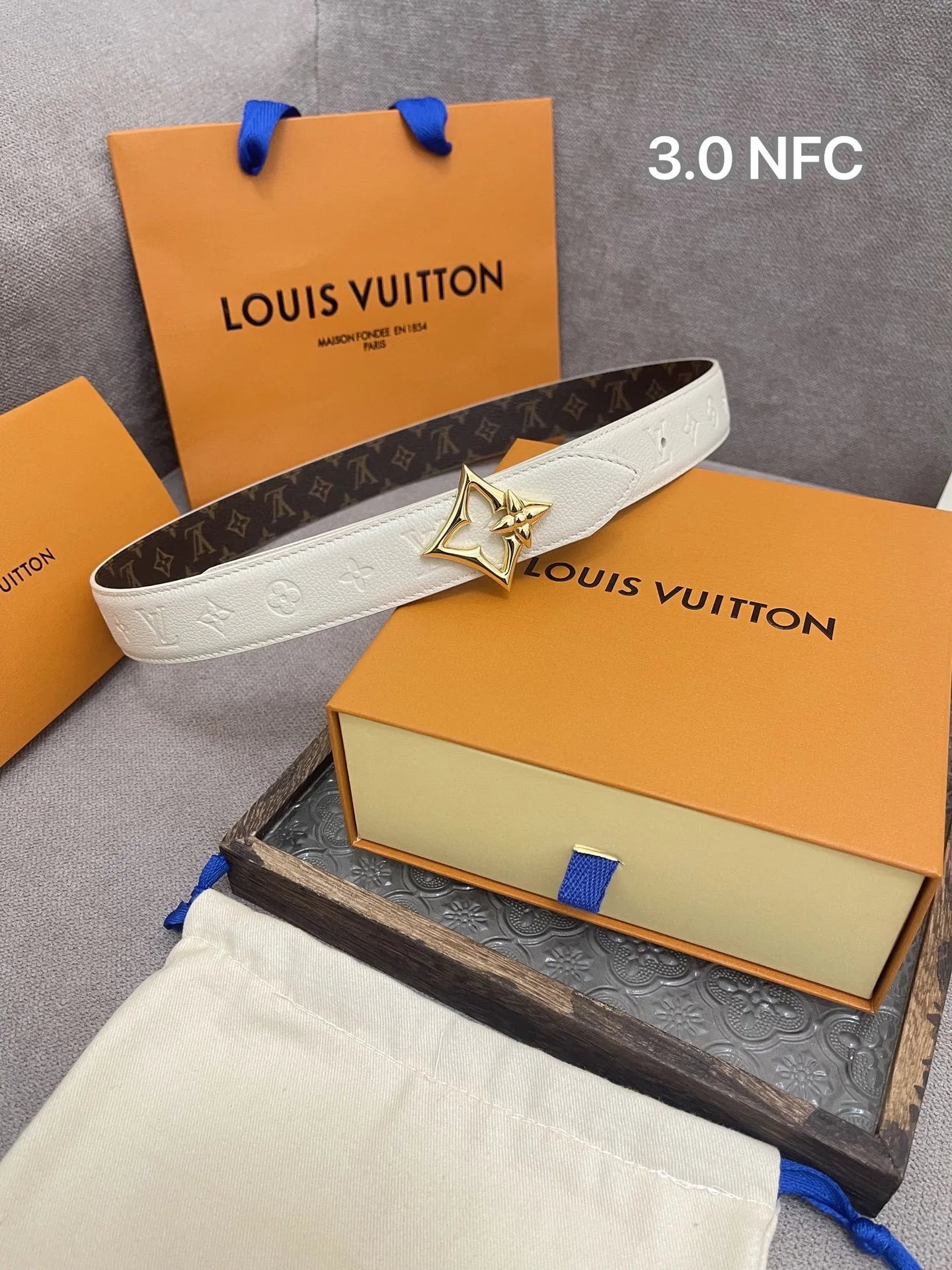Louis Vuitton Belts LV buckle monogram belt — 06