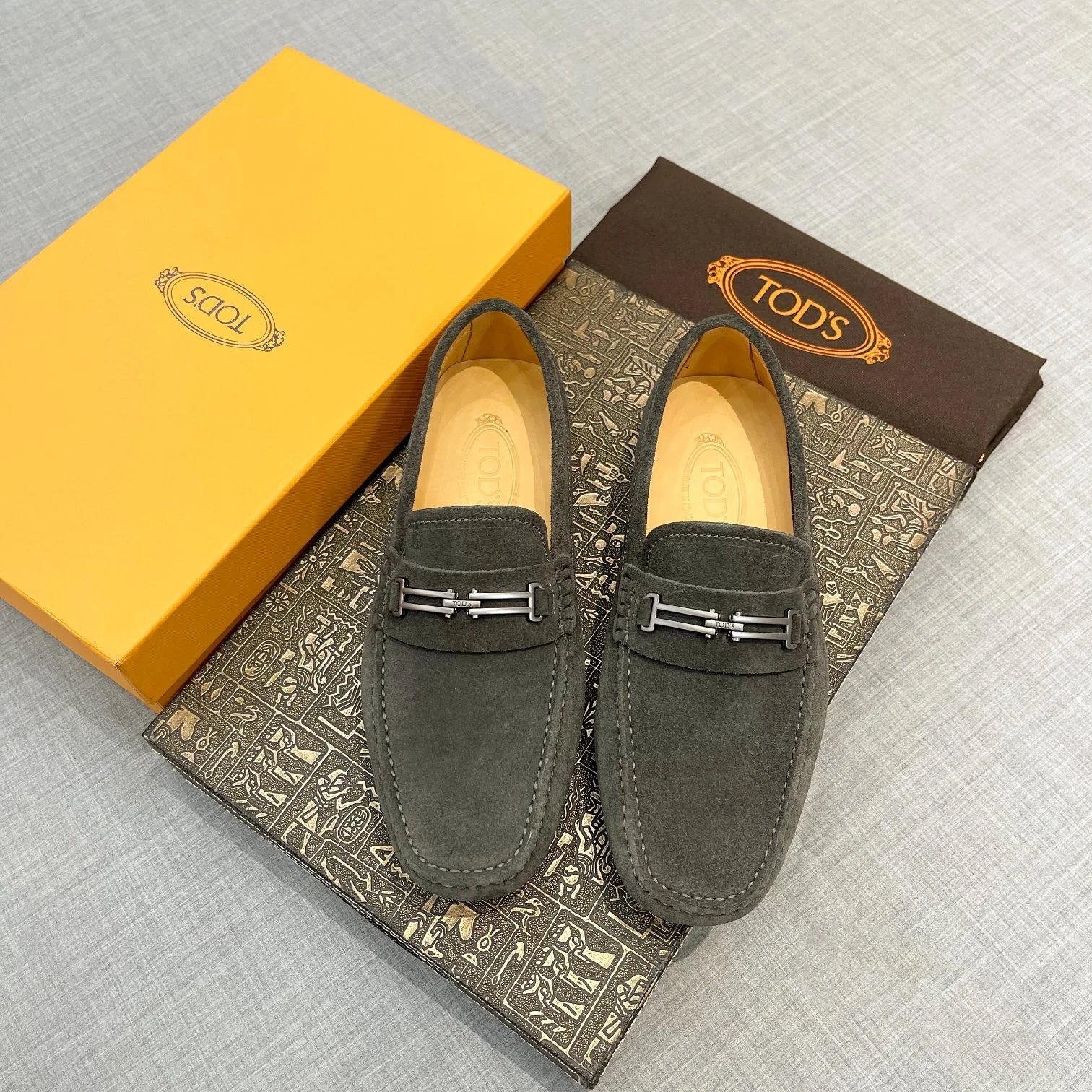 Tod's Leather Shoes Gommino Moccasins — 03