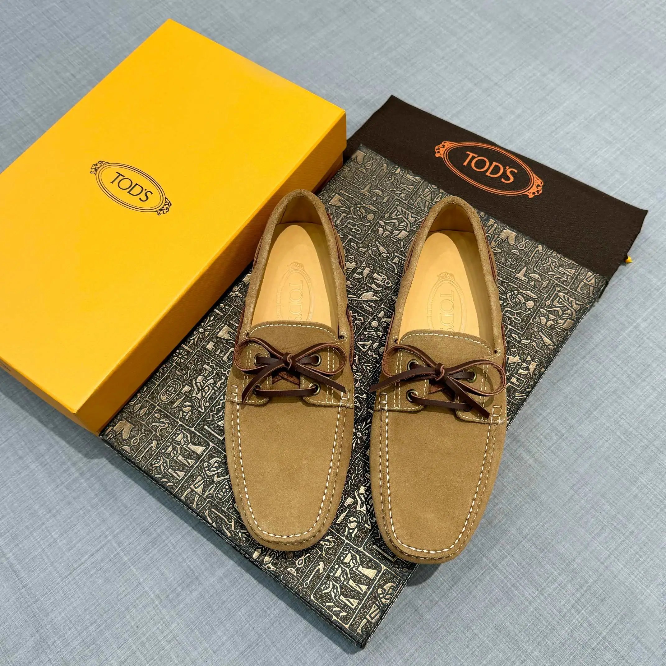Tod's Leather Shoes Gommino Moccasins — 14