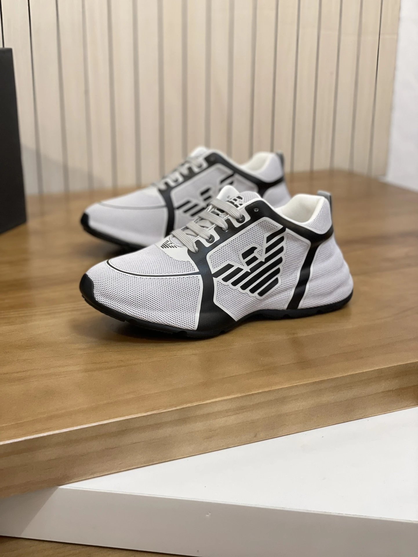 Emporio Armani Sneakers Lace-Up Logo-Print — 08